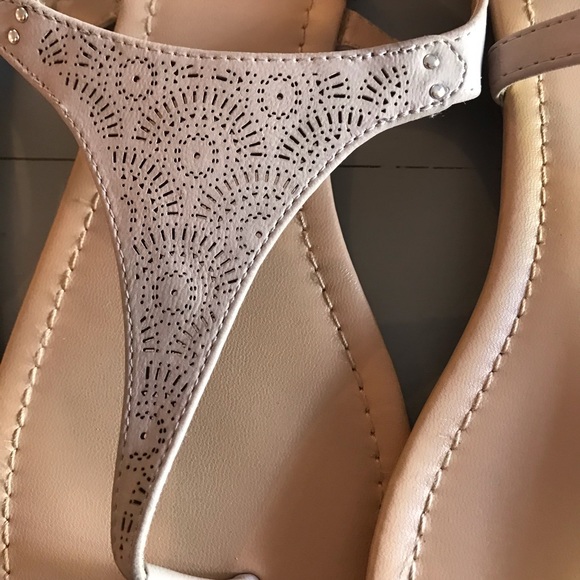 CALL IT SPRING Thong Sandal Lot - Picture 4 of 16